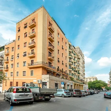 Roma's San Giovanni Appartement *